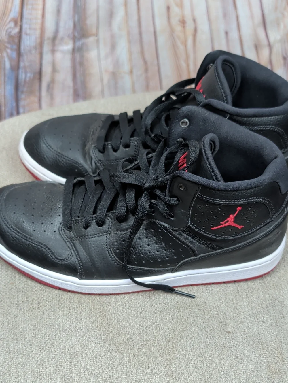 Jordan Jumpman Black and Red Mid-Top Sneakers Men's 10